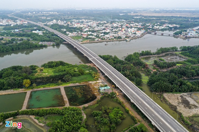 Cao tốc Bến Lức - Long Thành